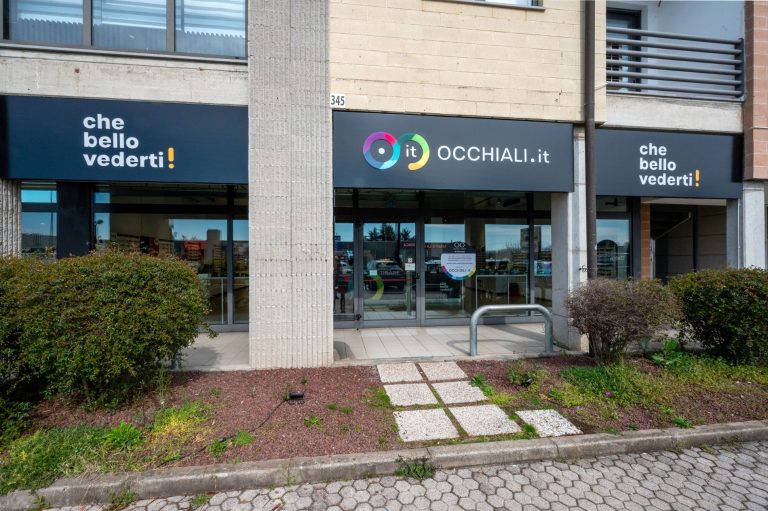 Occhiali.it Romagnano Sesia - esterno