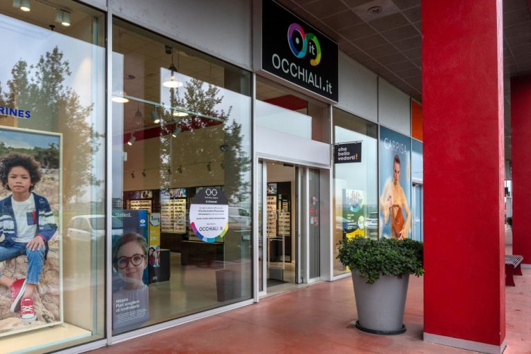 Occhiali.it ottica San Giuliano milanese - vetrine