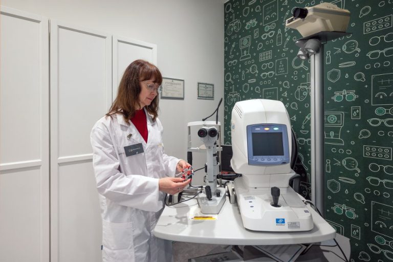 Occhiali.it ottico ad Assago milanese presso Milanofiori esame vista