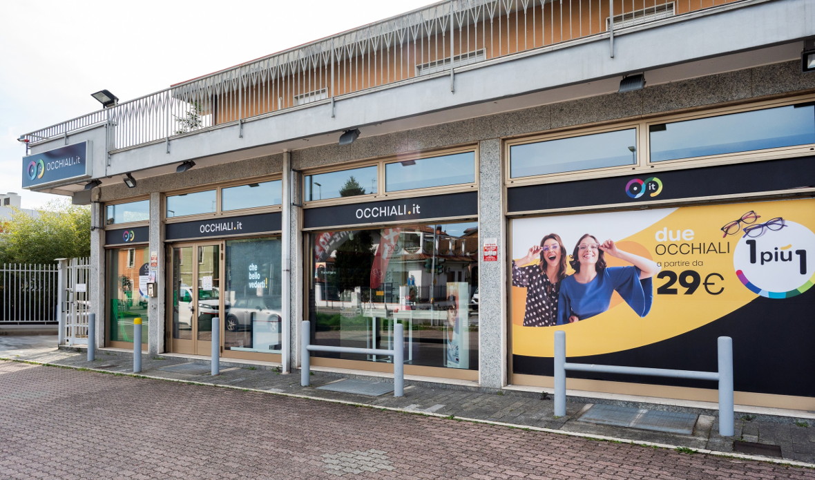 Occhiali.it ottico Novate milanese esterno