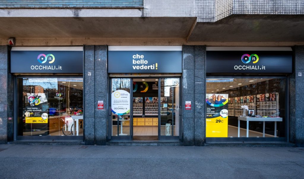 Occhiali.it ottico Torino Corso Siracusa vetrine