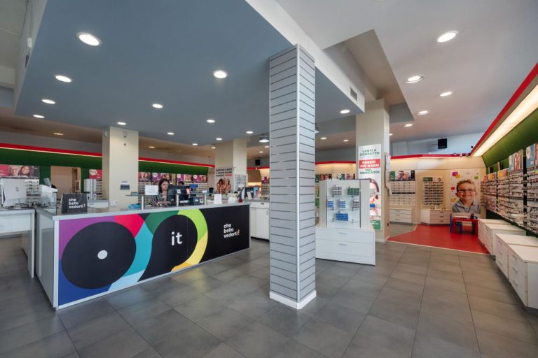 Ottico a Novate milanese - negozio occhiali