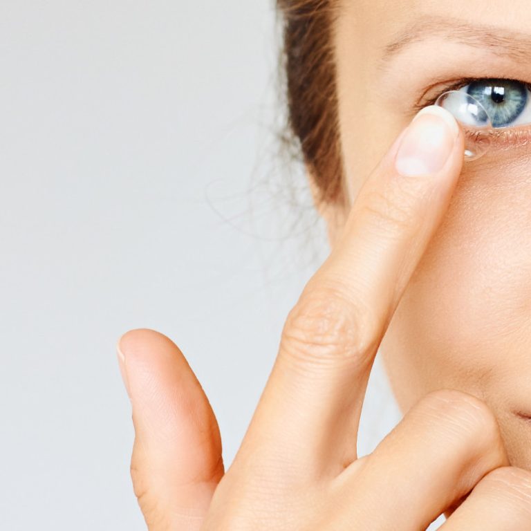 occhiali-it-servizio-lenti-a-contatto-applicazione